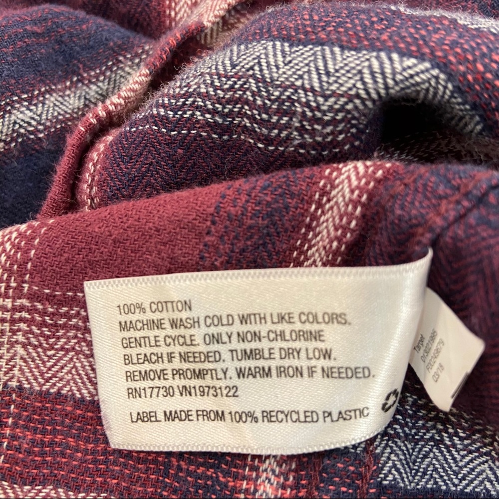 Plaid Flannel - Picture 4 of 4